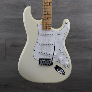 Fender Standard Stratocaster Olympic White Fender Standard Stratocaster Olympic White