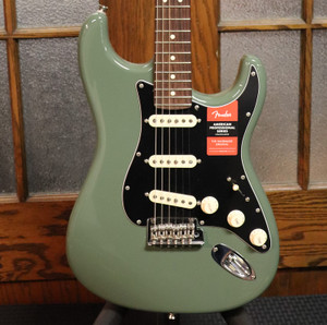 Fender American Professional Stratocaster Antique Olive