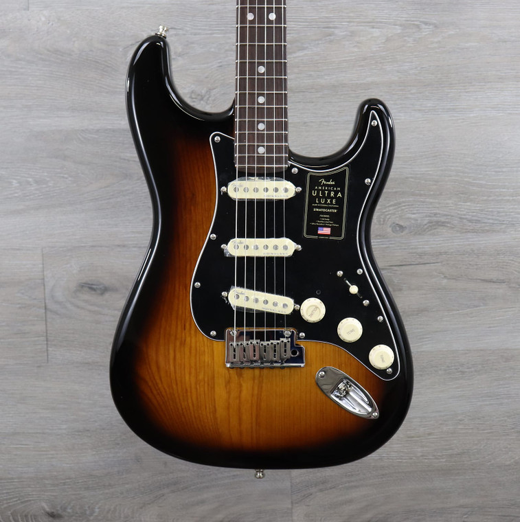 Fender American Ultra Luxe Stratocaster with Rosewood Fretboard 2 Color Sunburst