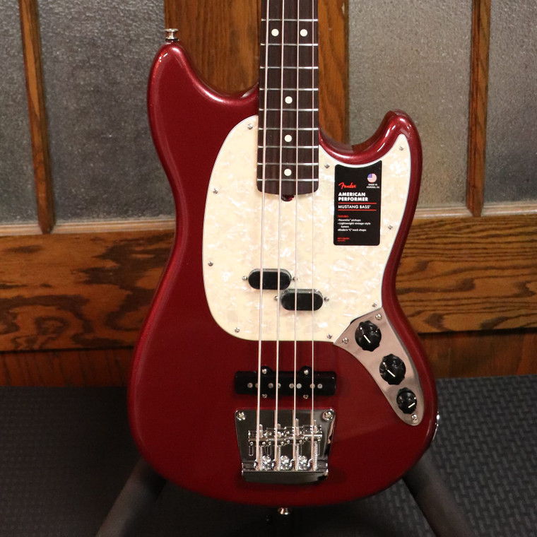 Fender American Performer Mustang Bass Aubergine