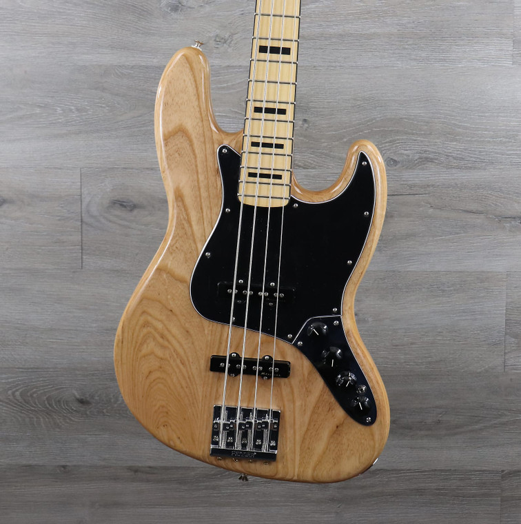 ★zukisanさま専用★fender jazz bass active ☆zukisanさま専用☆fender jazz bass active Fender Deluxe