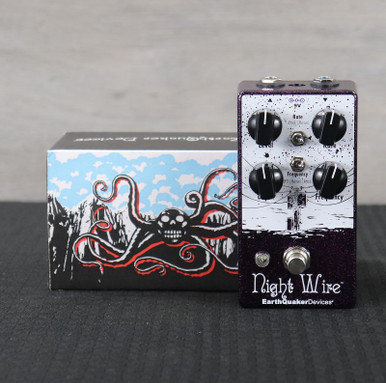 EarthQuaker Devices  night Wire  トレモロ Night Wire Harmonic Tremolo — EarthQuaker Devices