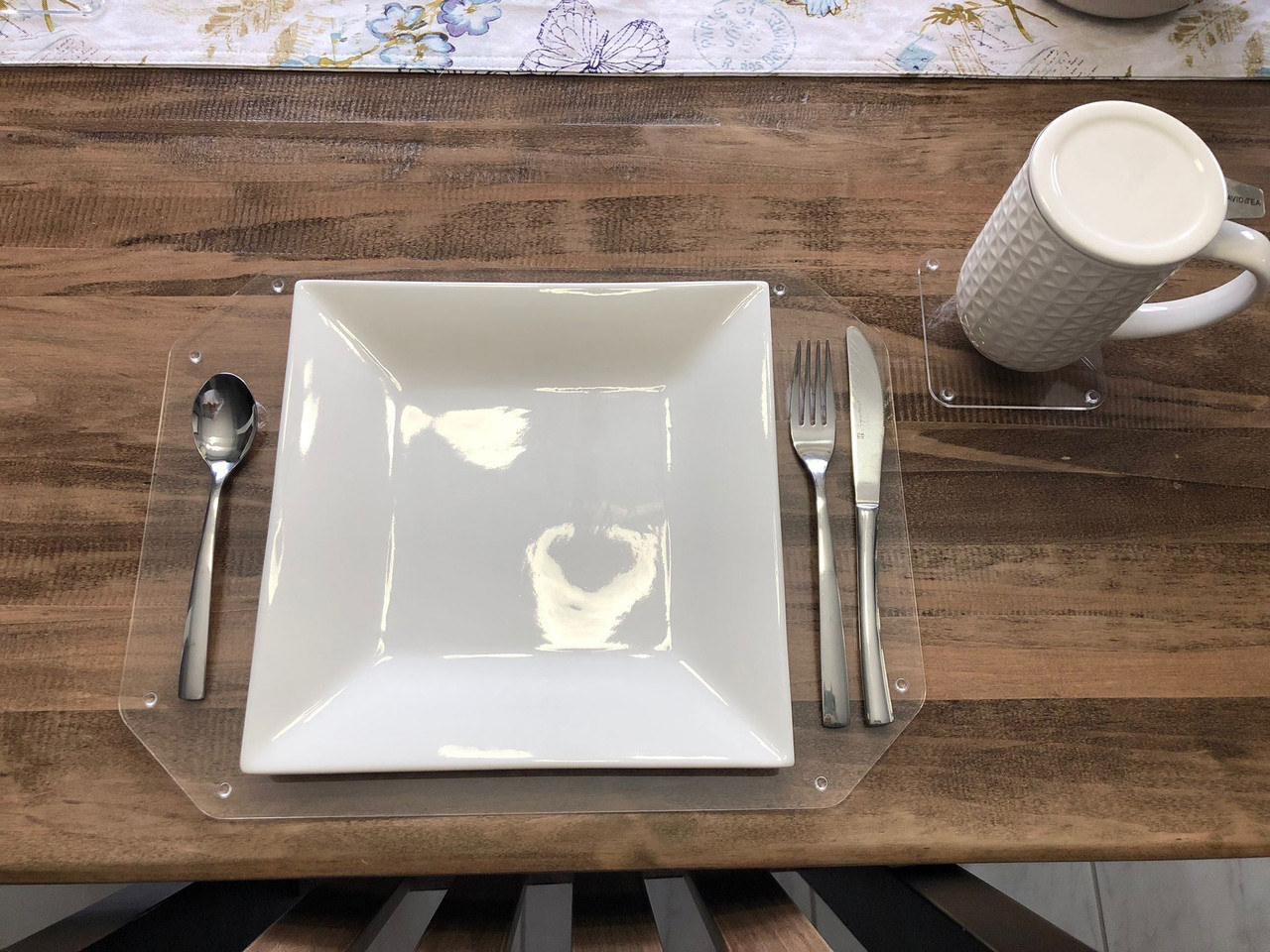 DistinctAndUnique Clear Acrylic Place Mats and Coasters - 3 mm. Non-Slip,  Waterproof Lucite Plexiglass Protector Placemats