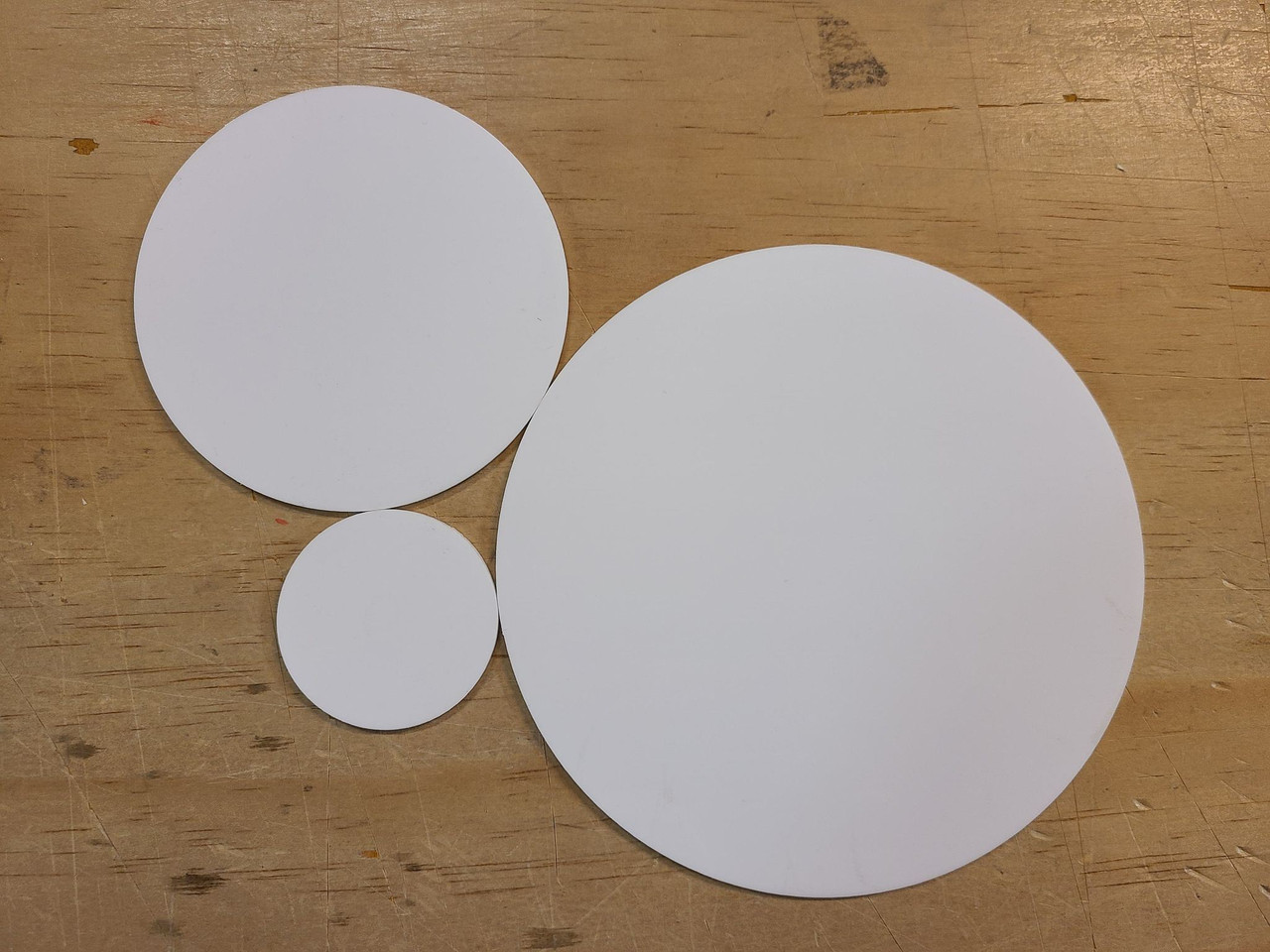 30 Laser Cut White Acrylic Blank Round Discs Smooth Edge