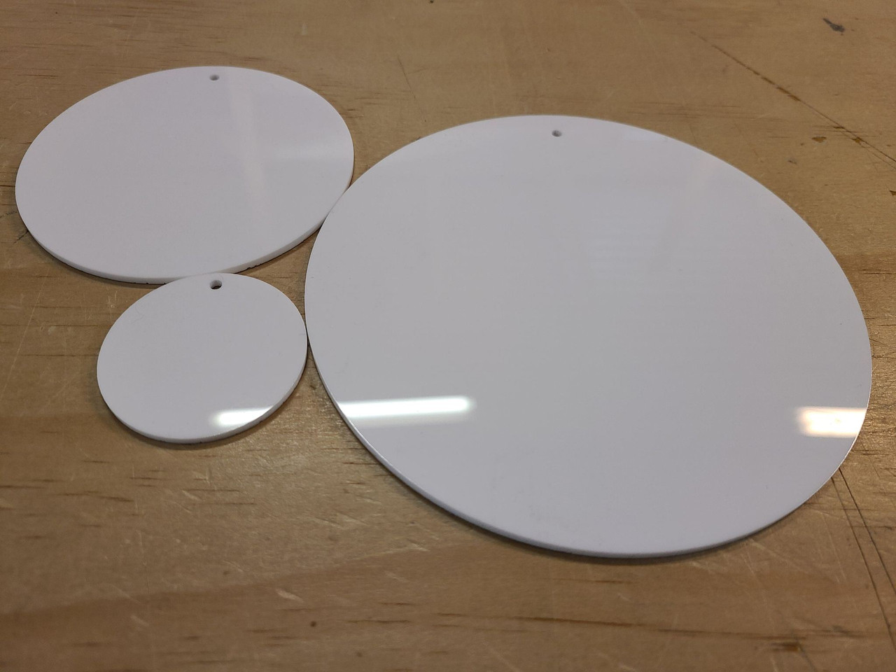 30 Laser Cut White Acrylic Blank Round Discs Smooth Edge