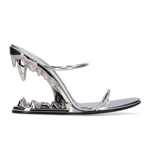 Color: black 1 - Size: 34 - Slippers 2023 European and American Summer Fashion Metal Teeth Sandals  Y829-1104810539603345471