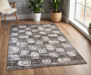 4' X 6' Brown and Beige Abstract Area Rug N270-571680