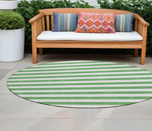 8' X 8' Green and White Round Striped Washable Indoor Outdoor Area Rug N270-560848
