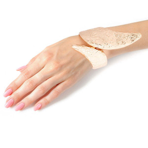 Hammered Gold Pointed Cuff T226-9485392511295
