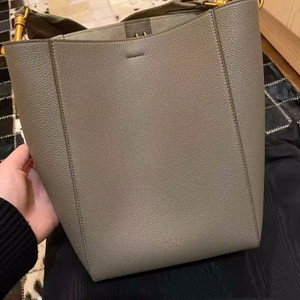 Color: Elephant Grey, Size: 17.5x24.5x12cm - Cowhide Large Bucket Large Capacity Shoulder Bag Q119-CJNS168564406FU