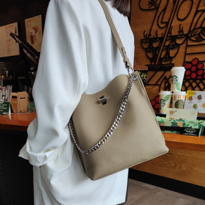 New Soft Leather Commuter's All-matching Shoulder Messenger Bag Q119-CJYD2032141