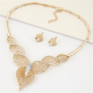 Luxurious Rhinestone Inlaid Peach Heart Inspired Hollow Golden Bamboo Joint Chain Necklace and Earr A392-fane3095