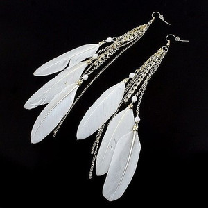 Korean Fashion Feather Tassels Earrings - White A392-fear0377
