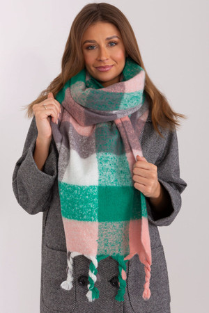 green - Shawl model 191704 AT U704-191704