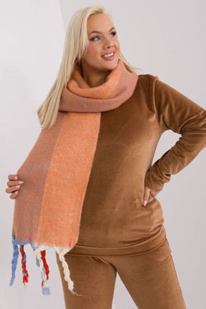 orange - Shawl model 190552 AT U704-190552
