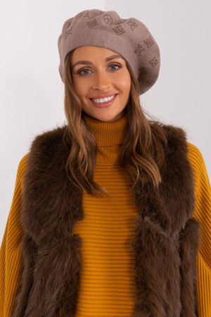 beige - Beret model 191124 AT U704-191124