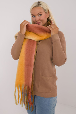 orange - Shawl model 200284 AT U704-200284