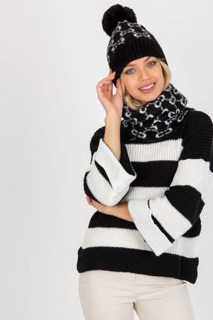 black - Cap model 185912 AT U704-185912
