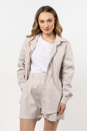 beige - Long sleeve shirt model 212201 awama U704-212201