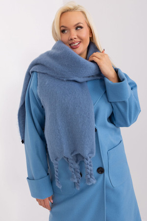 blue - Shawl model 190575 AT U704-190575