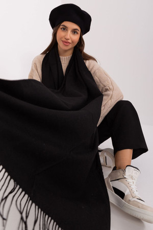 black - Shawl model 185891 AT U704-185891