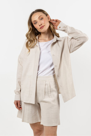 beige - Long sleeve shirt model 212191 awama U704-212191
