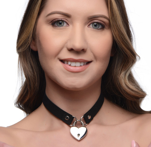 Lock-It Heart Choker D496-AG418