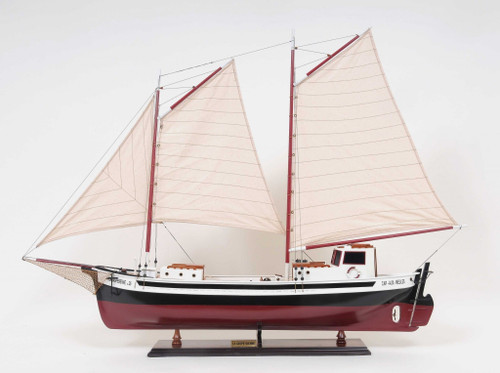 Sailboat Model With Solid Wood Base N270-376348