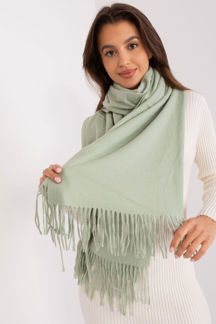 green - Shawl model 187606 AT U704-187606