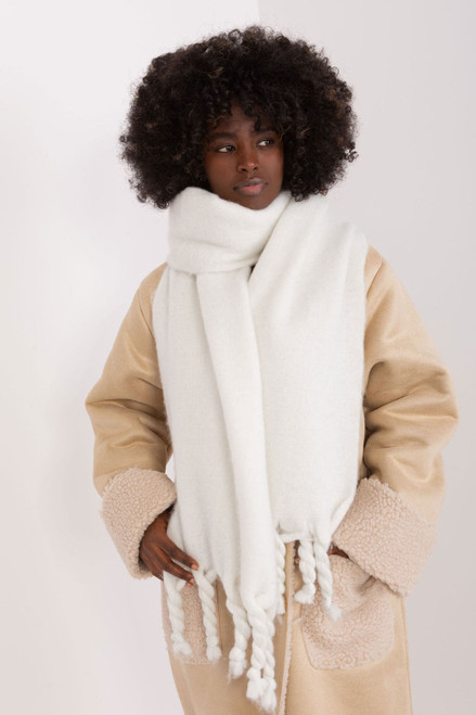 white - Shawl model 208270 AT U704-208270