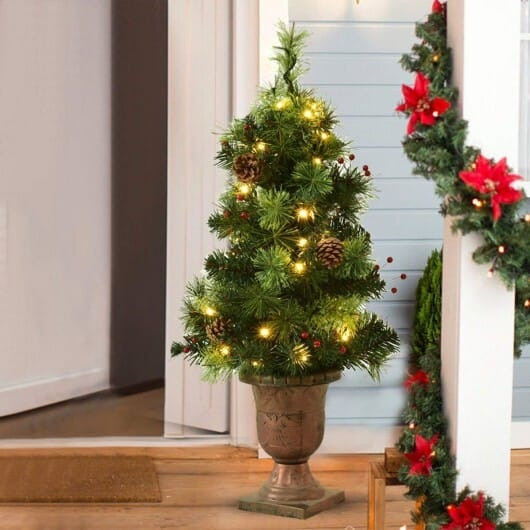 LED Christmas Tree with Red Berries Pine Cones-5ft - Color: Green - Size: 5 ft D681-CM20676
