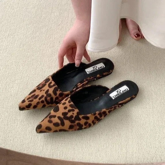Color: Beige, Shoe Size: 39 - Women Slippers Pointed Toe Leopard Design Shallow Slip on Thin Low He F640-12000033462643253