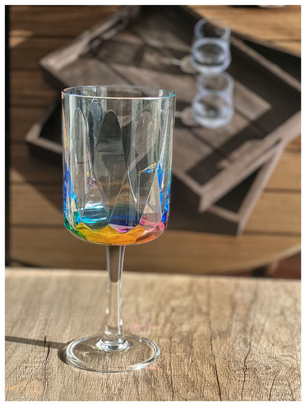Set of Four Clear and Rainbow Geometric Acrylic Stemmed All Purpose Wine Glasses N270-521117