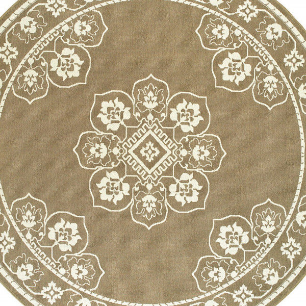 8' X 8' Tan Round Oriental Stain Resistant Indoor Outdoor Area Rug N270-507756