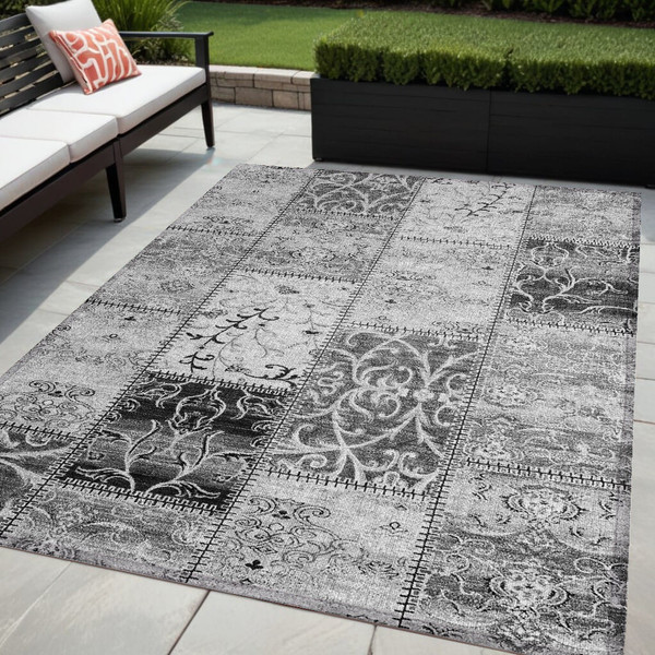 5' X 8' Gray Patchwork Washable Non Skid Indoor Outdoor Area Rug N270-563551