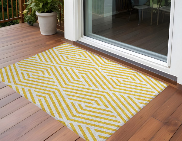 3' X 5' Gold and White Geometric Washable Non Skid Indoor Outdoor Area Rug N270-562392
