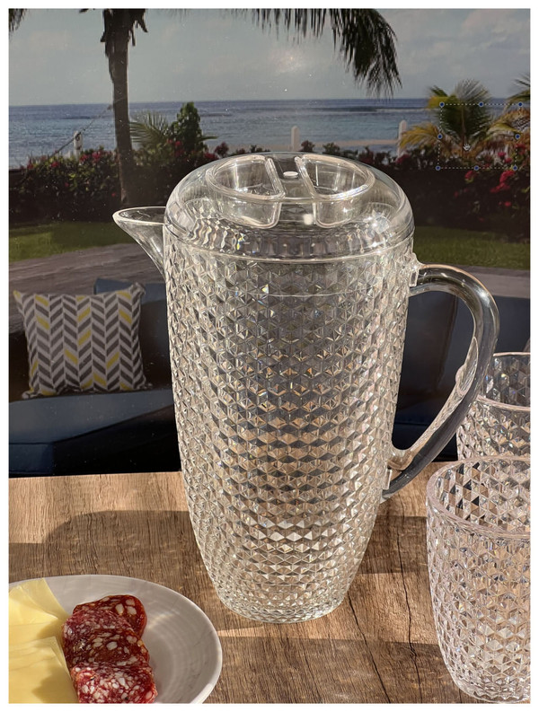 2.5 Quart Clear Diamond Acrylic Serving Pitcher N270-523314