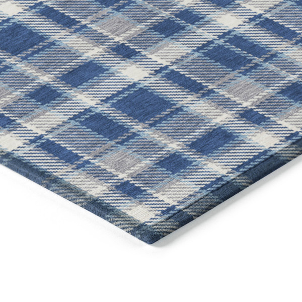 8' X 10' Navy and Ivory Plaid Washable Non Skid Indoor Outdoor Area Rug N270-563373
