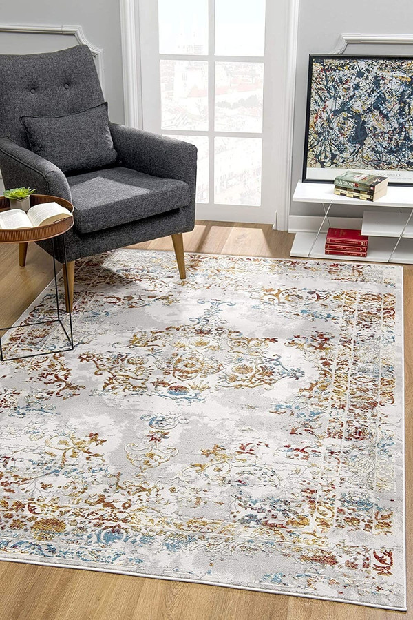 3' X 5' Gray And Beige Distressed Ornate Area Rug N270-390559