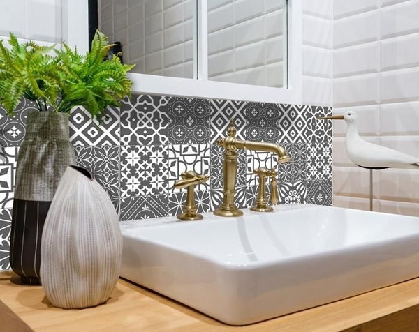 7" X 7" Gray And White Mosaic Peel And Stick Removable Tiles N270-390711