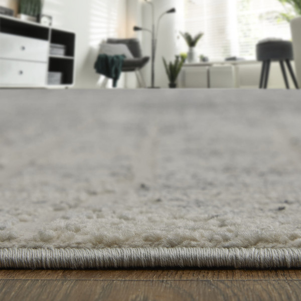 4' X 6' Ivory Gray and Black Abstract Power Loom Area Rug N270-565964