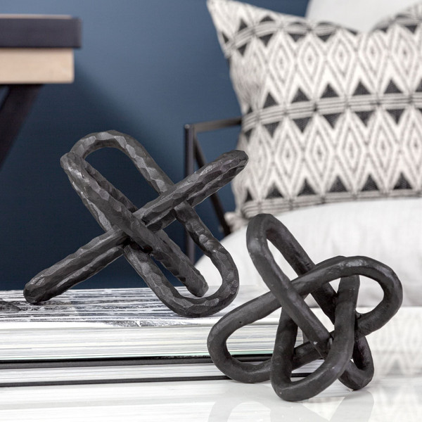 Petite Black Metal Chain Link Sculpture N270-392513