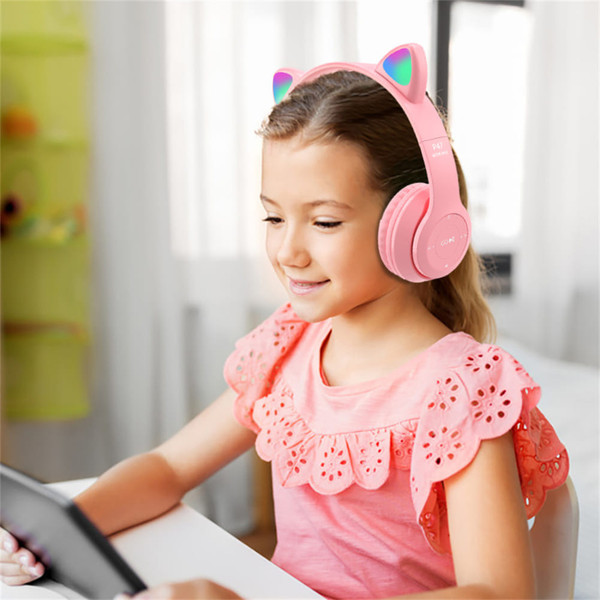 P47 Kids Headphones With Cat Ear RGB Led Light Up Foldable Over-Ear Headphones With AUX 3.5mm Wirel K484-PEL_0QJ6S78N