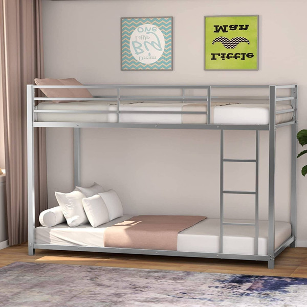 Twin over Twin Low Profile Modern Bunk Bed in Silver Metal Finish Q280-GTBUTOTSIL219385