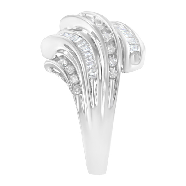 10K White Gold Round and Baguette Cut Diamond Channel Ring (3/4 Cttw, H-I Color, SI2-I1 Clarity) -  N162-008691R700