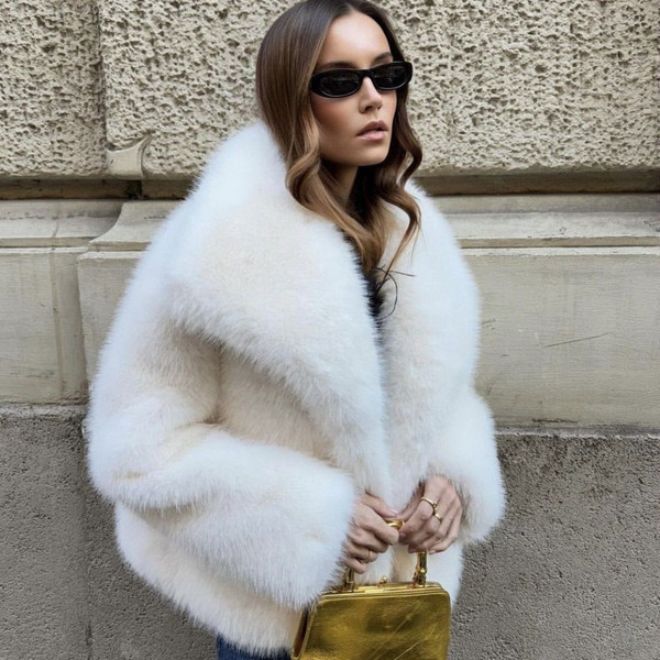 Color: White Large Lapel, Size: M - Faux Fur Coat Female Short Chic Q119-CJYD255098809IR