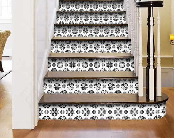 8" X 8" Black and White Daisy Peel and Stick Removable Tiles N270-399884