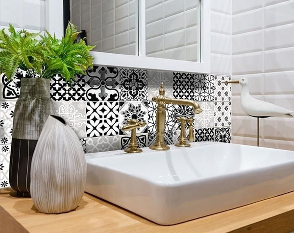 7" X 7" Black White and Gray Bella Peel and Stick Tiles N270-399963