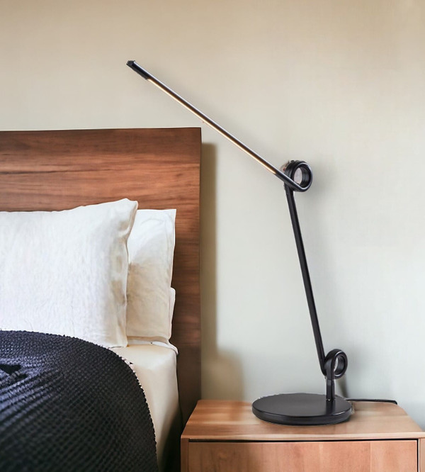 35" Black Metal Novelty Desk Lamp N270-524639