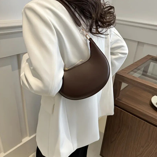 Color: Coffee - New Fashionable High-end Moon-shaped Baseball Bag, Showing Luxury, Women's Single S F640-12000046054571595